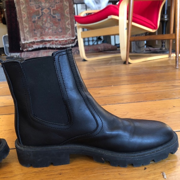 Nine West Chelsea Boots, Black leather, Size 9 - Picture 11 of 12